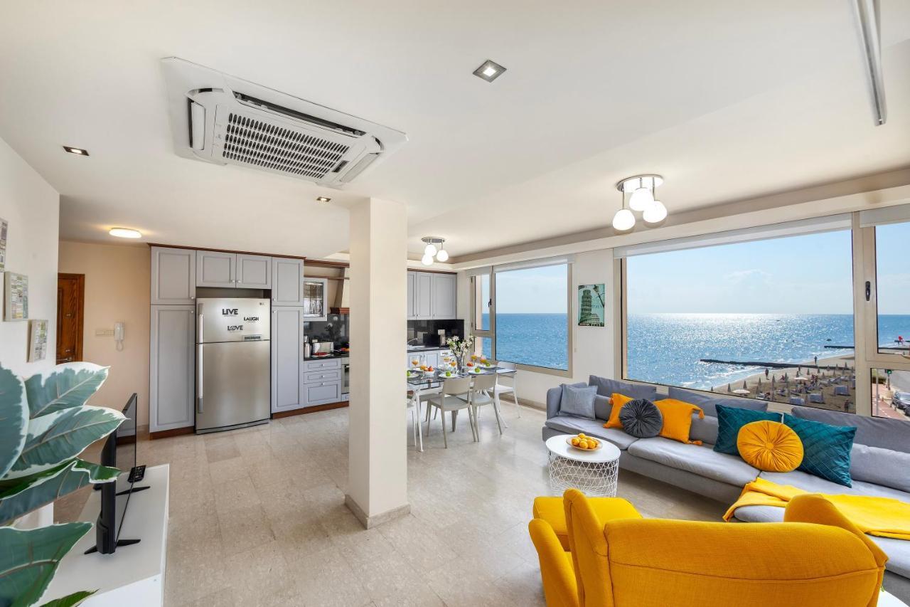 Mackenzie Beachfront Eftyhia Suite Larnaca Luaran gambar