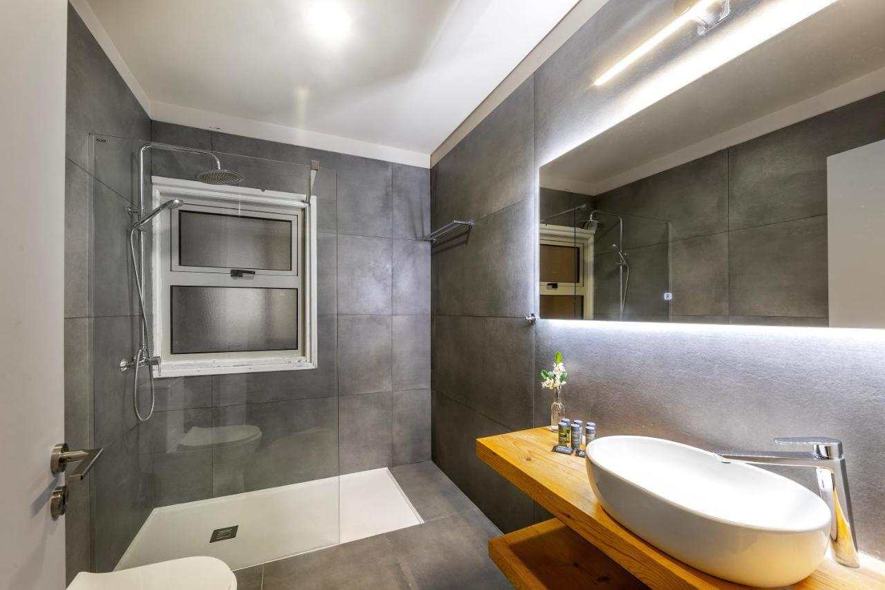 Mackenzie Beachfront Eftyhia Suite Larnaca Luaran gambar